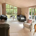 Authentic Summer House Near Oster Hurup Hadsund