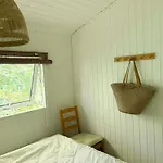 Authentic Summer House Near Oster Hurup 펜션 *