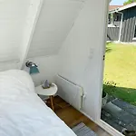 Authentic Summer House Near Oster Hurup 펜션
