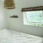 Authentic Summer House Near Oster Hurup 펜션