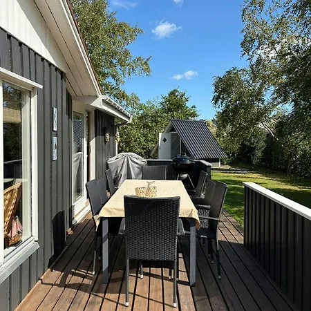 Casa vacanze Authentic Summer House Near Oster Hurup *