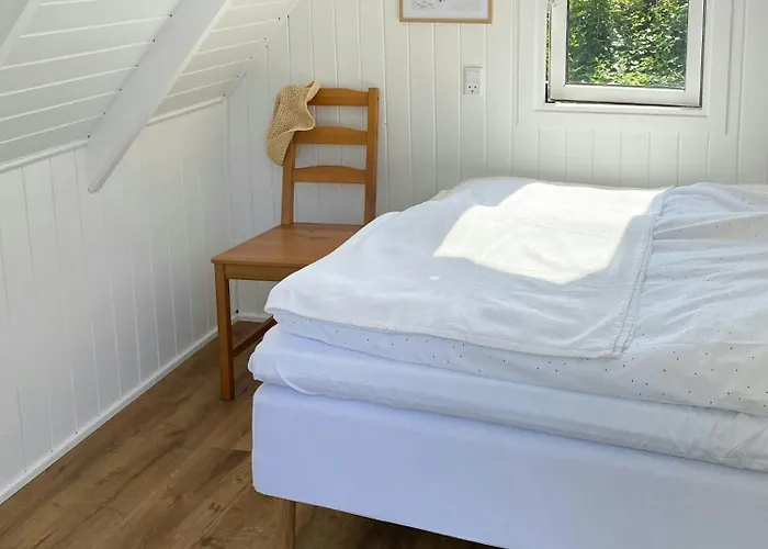 Autentisk Sommerhus Naer Oster Hurup Strand Hadsund